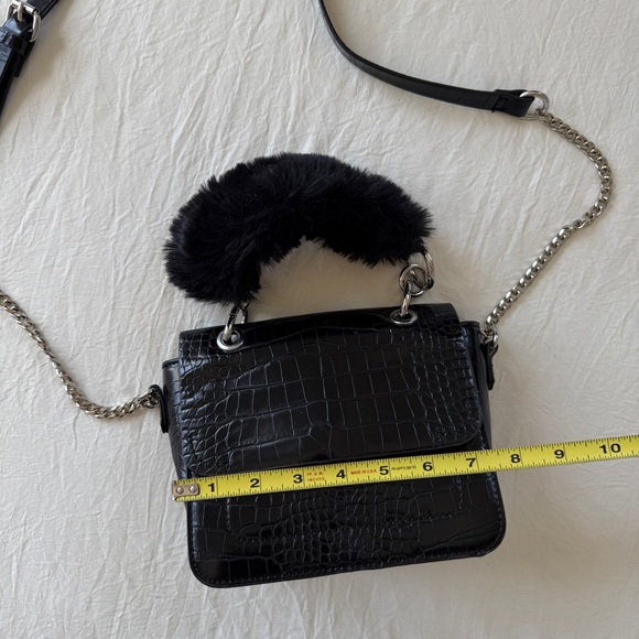 ZARA Croc-Embossed Winter Bag - Picture 4 of 9